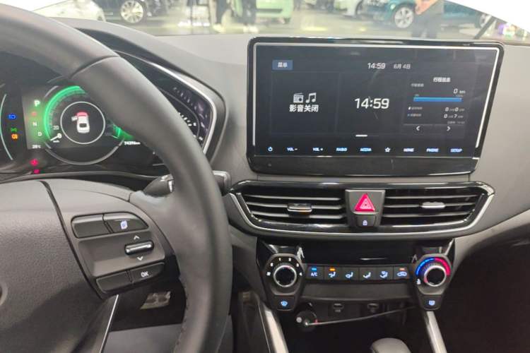 Used Hyundai Lafesta 2019 280TGDi Sport Edition China VI Audio And AC Panel