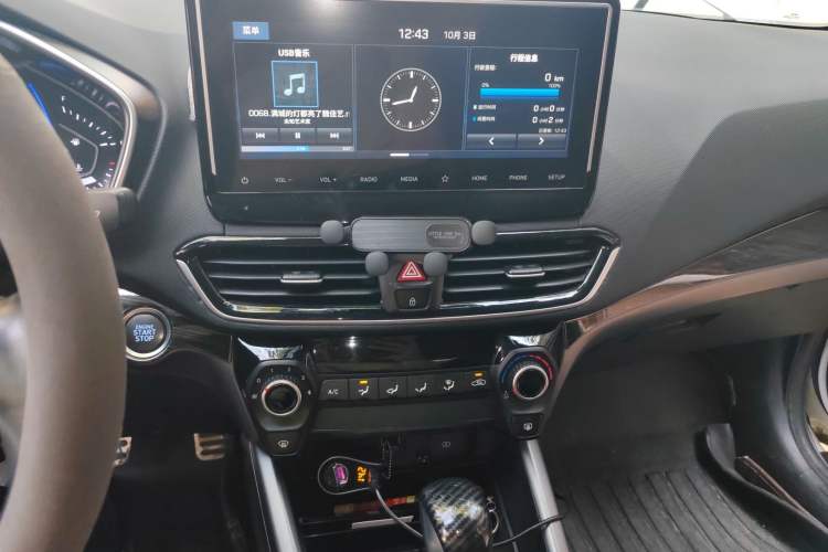 Used Hyundai Lafesta 2019 280TGDi Sport Edition China V Standard Audio And AC Panel
