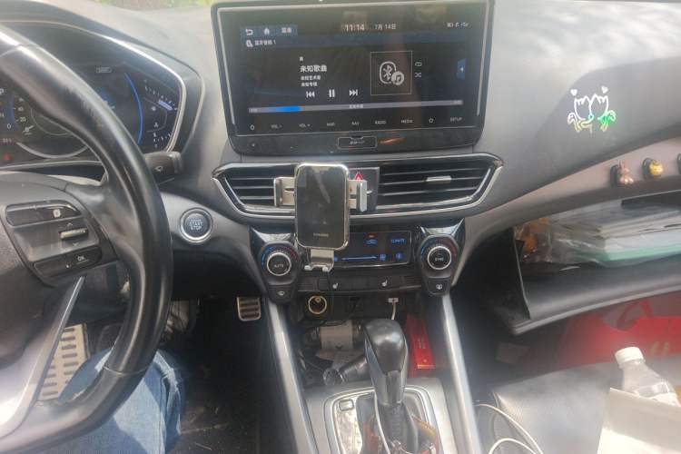Used Hyundai Lafesta 2019 280TGDi Smart Speed Version China VI Standard Audio And AC Panel