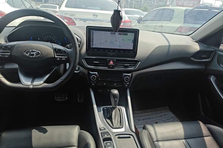 Used Hyundai Lafesta 2019 280TGDi Smart Speed Version China VI Standard Audio And AC Panel
