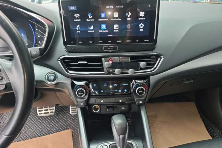 Used Hyundai Lafesta 2019 280TGDi Smart Speed Version China VI Standard Audio And AC Panel