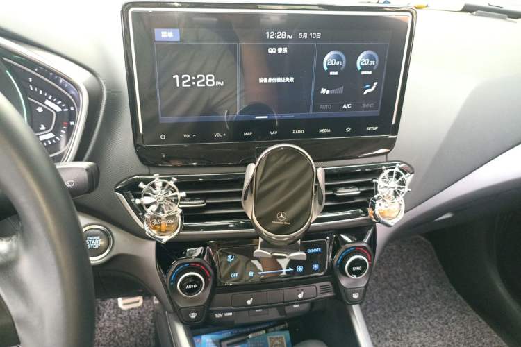 Used Hyundai Lafesta 2019 280TGDi Smart Edition China VI Standard Audio And AC Panel