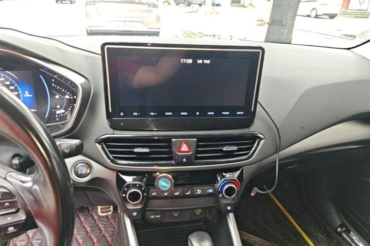 Used Hyundai Lafesta 2019 280TGDi Sport Edition China V Standard Audio And AC Panel