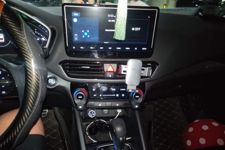 Used Hyundai Lafesta 2019 280TGDi Smart Speed Version China VI Standard Audio And AC Panel