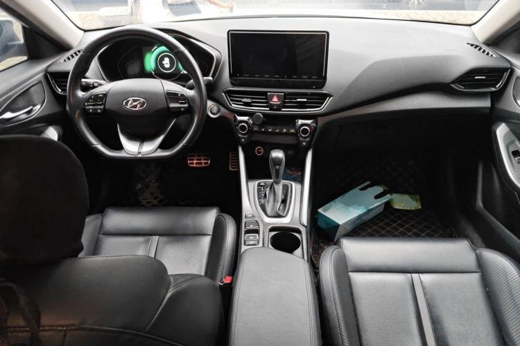 Used Hyundai Lafesta 2019 280TGDi Sport Edition China V Standard Center Console