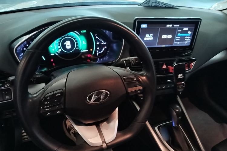 Used Hyundai Lafesta 2019 280TGDi Sport Edition China VI Center Console