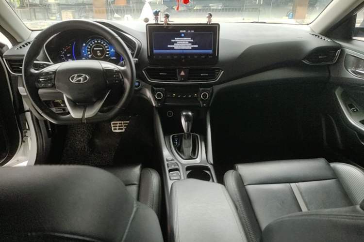 Used Hyundai Lafesta 2019 280TGDi Sport Edition China VI Center Console