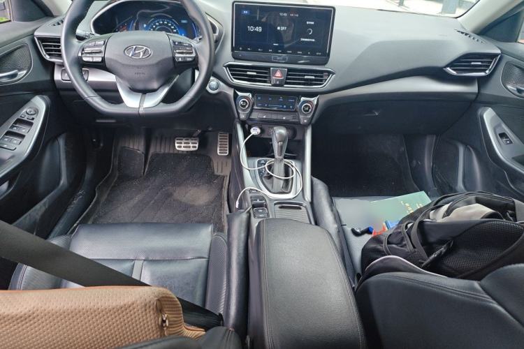 Used Hyundai Lafesta 2019 280TGDi Smart Speed Version China VI Standard Center Console