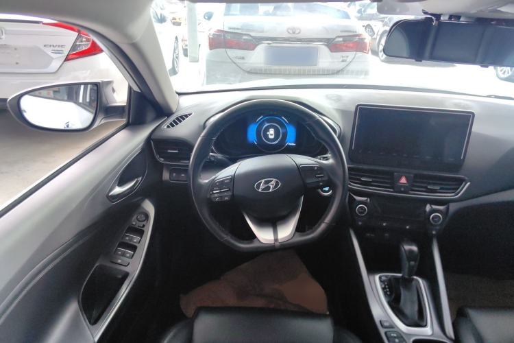 Used Hyundai Lafesta 2019 280TGDi Smart Edition China VI Standard Center Console