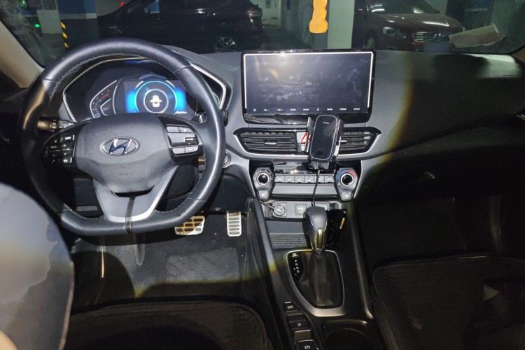 Used Hyundai Lafesta 2019 280TGDi Sport Edition China VI Center Console