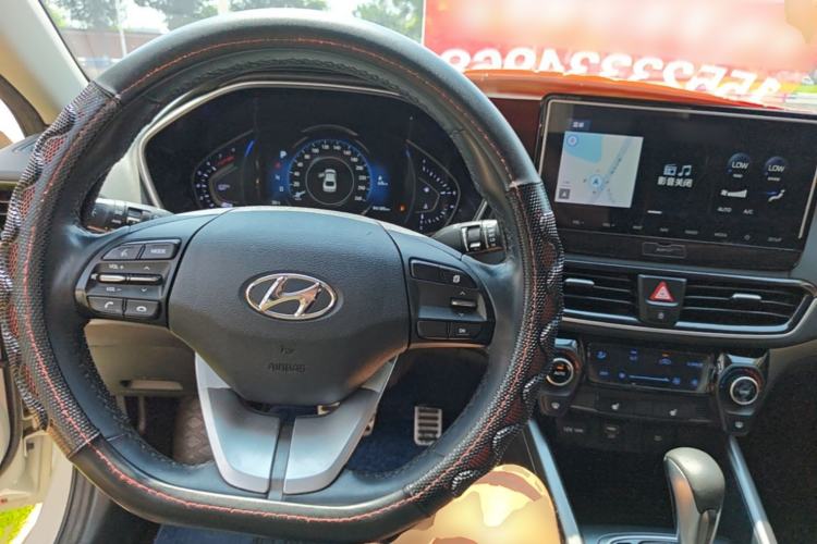 Used Hyundai Lafesta 2019 280TGDi Smart Speed Version China V Standard Center Console