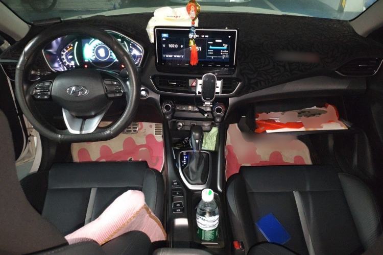 Used Hyundai Lafesta 2019 280TGDi Sport Edition China VI Center Console