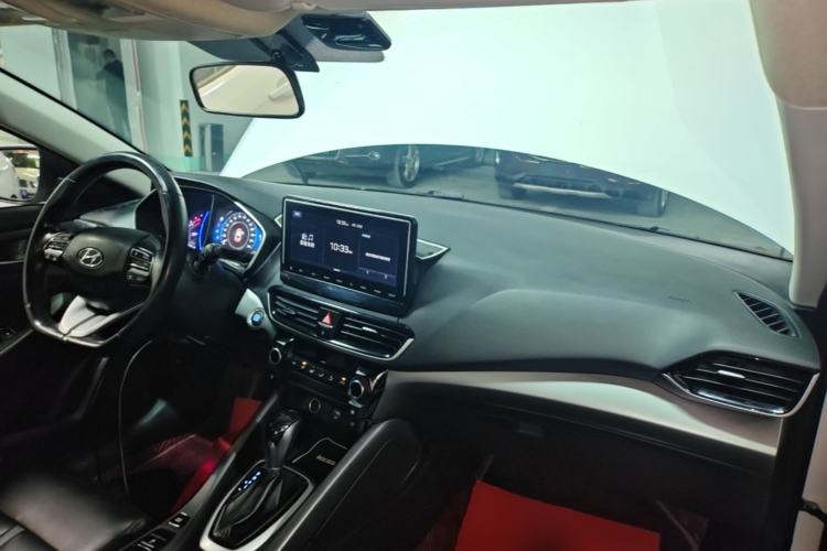 Used Hyundai Lafesta 2019 280TGDi Sport Edition China VI Center Console
