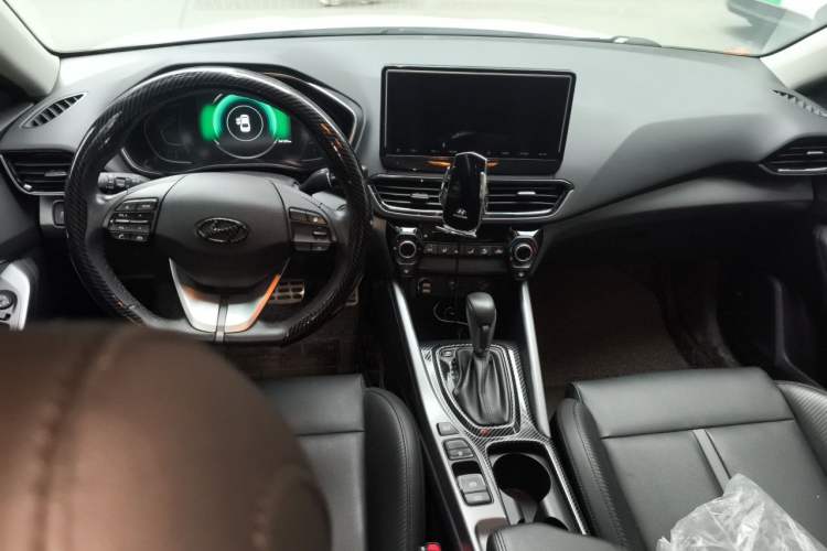 Used Hyundai Lafesta 2019 280TGDi Sport Edition China VI Center Console