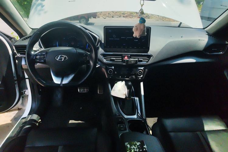 Used Hyundai Lafesta 2019 280TGDi Smart Speed Version China VI Standard Center Console
