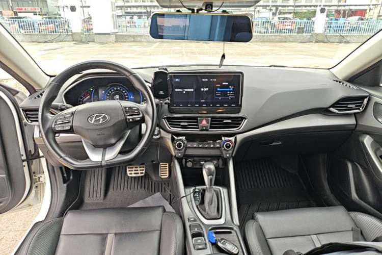 Used Hyundai Lafesta 2019 280TGDi Sport Edition China VI Center Console
