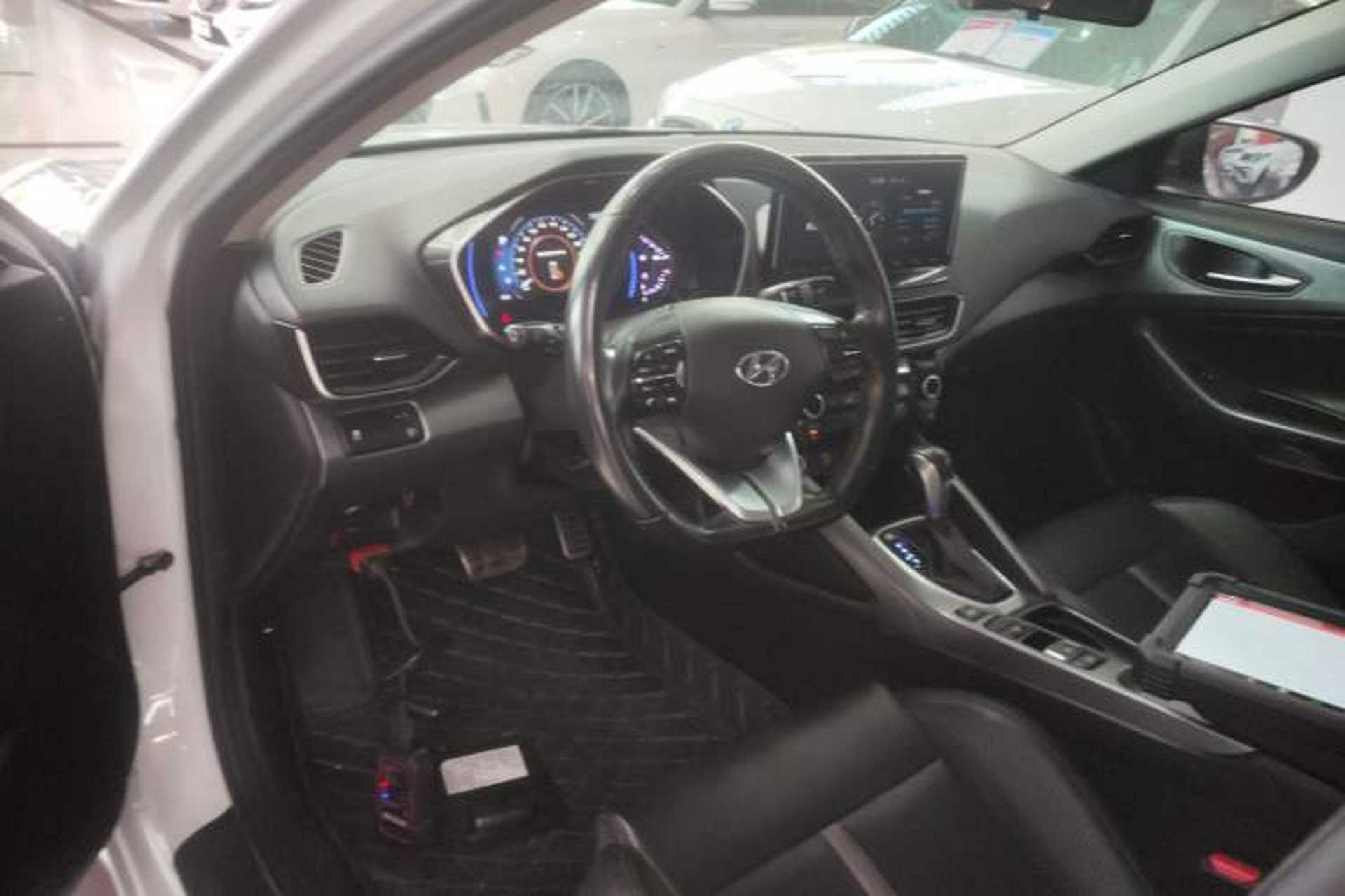 Used Hyundai Lafesta 2019 280TGDi Sport Edition China VI Center Console