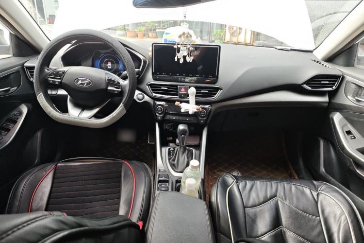 Used Hyundai Lafesta 2019 280TGDi Smart Speed Version China V Standard Center Console