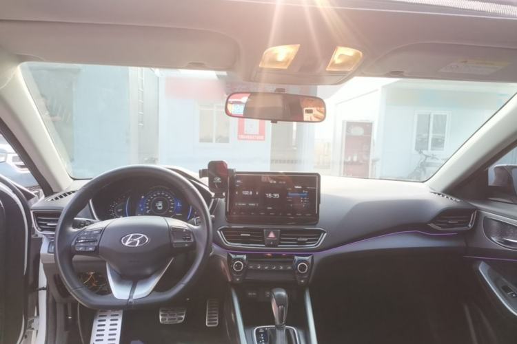 Used Hyundai Lafesta 2019 280TGDi Sport Edition China VI Center Console