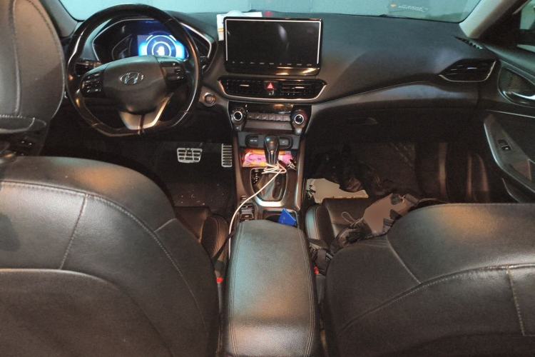 Used Hyundai Lafesta 2019 280TGDi Sport Edition China V Standard Center Console