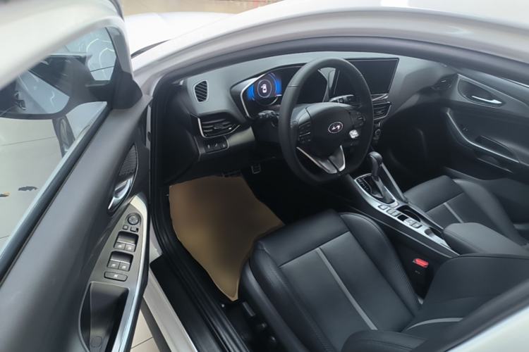 Used Hyundai Lafesta 2019 280TGDi Smart Speed Version China VI Standard Driver Seat