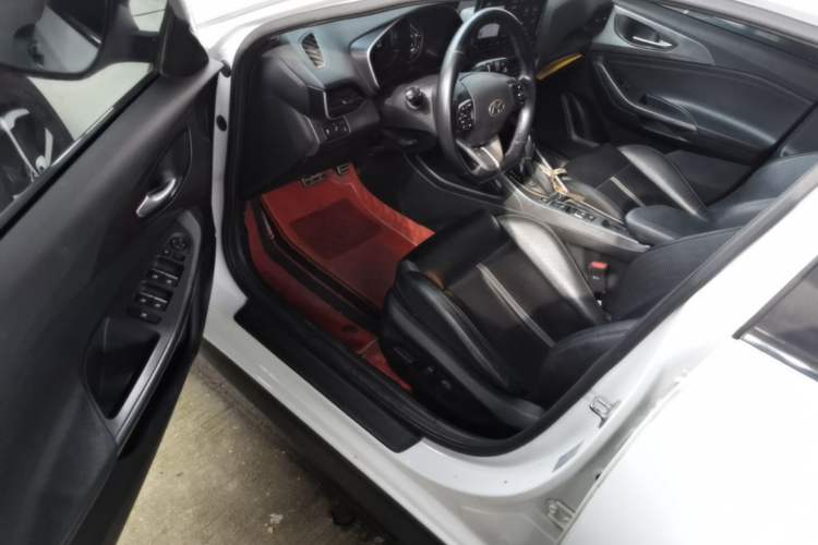 Used Hyundai Lafesta 2019 280TGDi Smart Speed Version China V Standard Driver Seat