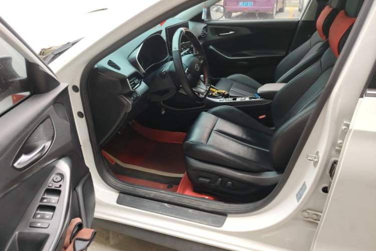 Used Hyundai Lafesta 2019 280TGDi Smart Speed Version China VI Standard Driver Seat