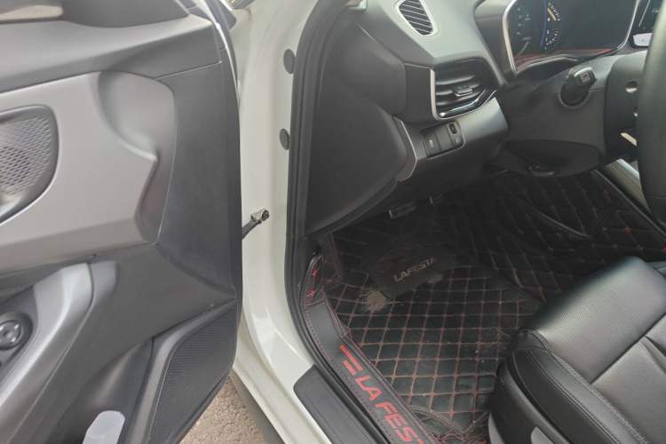 Used Hyundai Lafesta 2019 280TGDi Sport Edition China VI Driver Seat