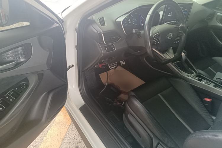Used Hyundai Lafesta 2019 280TGDi Sport Edition China VI Driver Seat