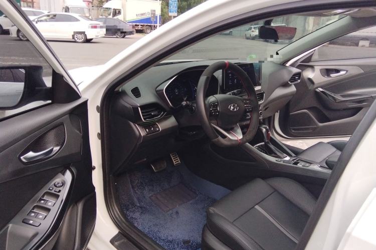 Used Hyundai Lafesta 2019 280TGDi Smart Speed Version China VI Standard Driver Seat