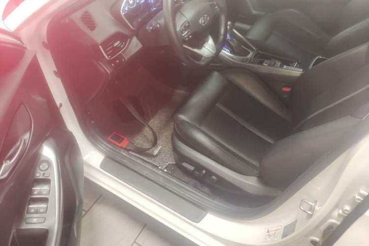 Used Hyundai Lafesta 2019 280TGDi Smart Edition China VI Standard Driver Seat