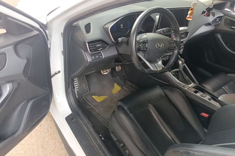Used Hyundai Lafesta 2019 280TGDi Smart Speed Version China VI Standard Driver Seat