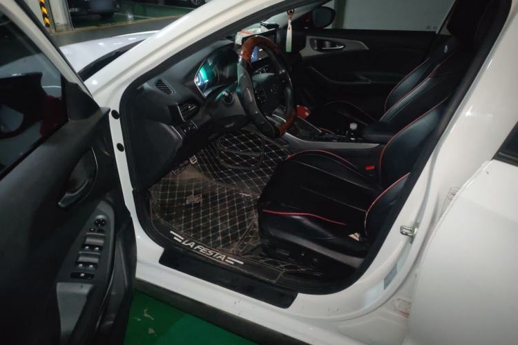 Used Hyundai Lafesta 2019 280TGDi Smart Speed Version China VI Standard Driver Seat