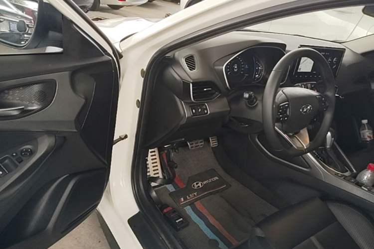 Used Hyundai Lafesta 2019 280TGDi Smart Speed Version China V Standard Driver Seat