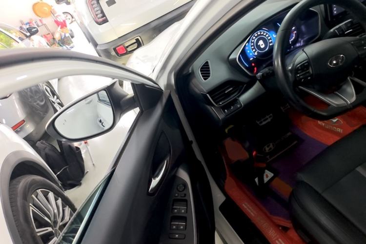 Used Hyundai Lafesta 2019 280TGDi Smart Speed Version China VI Standard Driver Seat