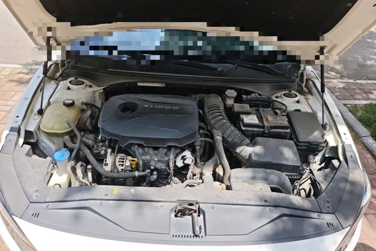 Used Hyundai Lafesta 2019 280TGDi Smart Speed Version China VI Standard Engine Bay