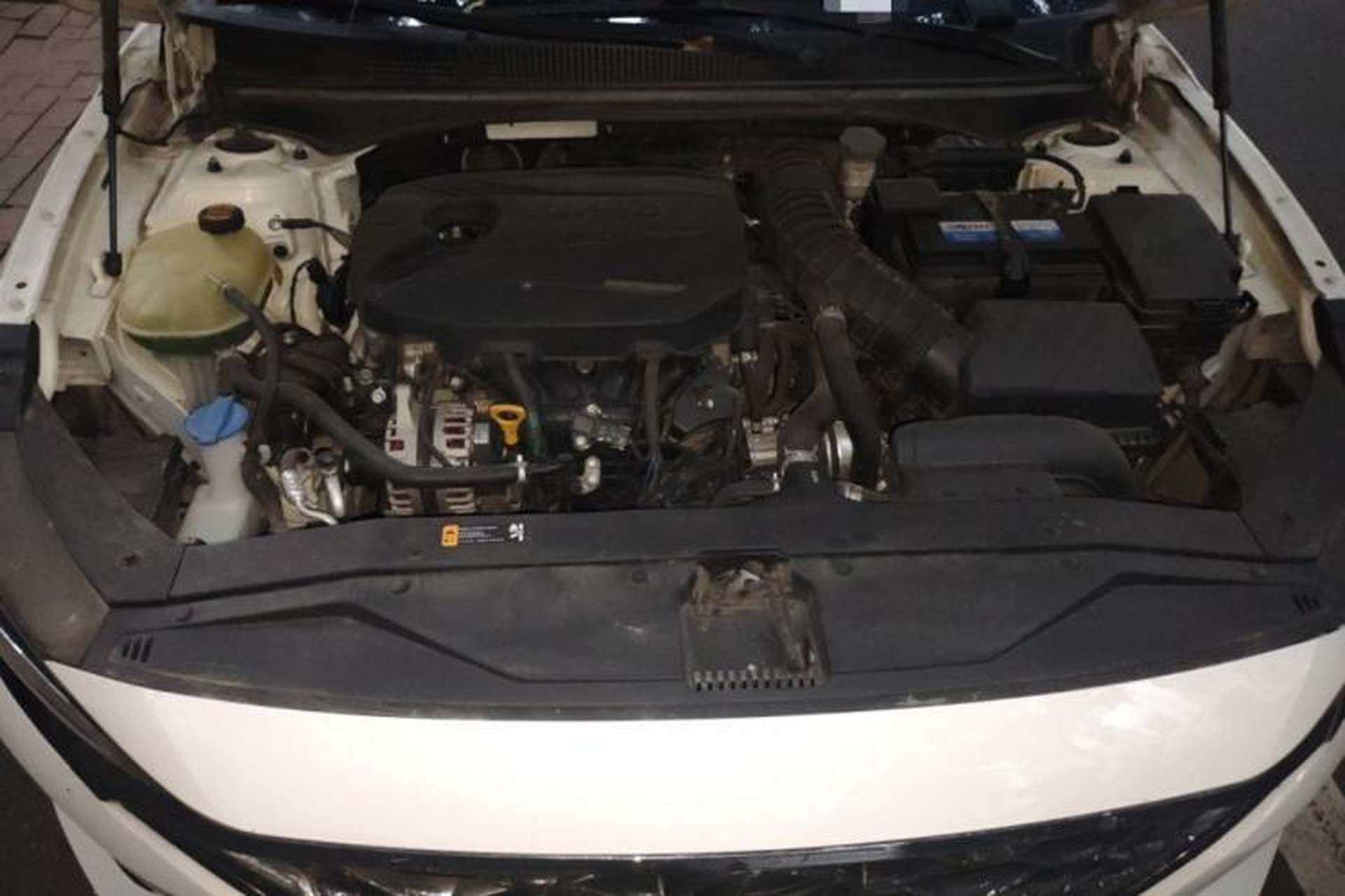 Used Hyundai Lafesta 2019 280TGDi Smart Speed Version China VI Standard Engine Bay