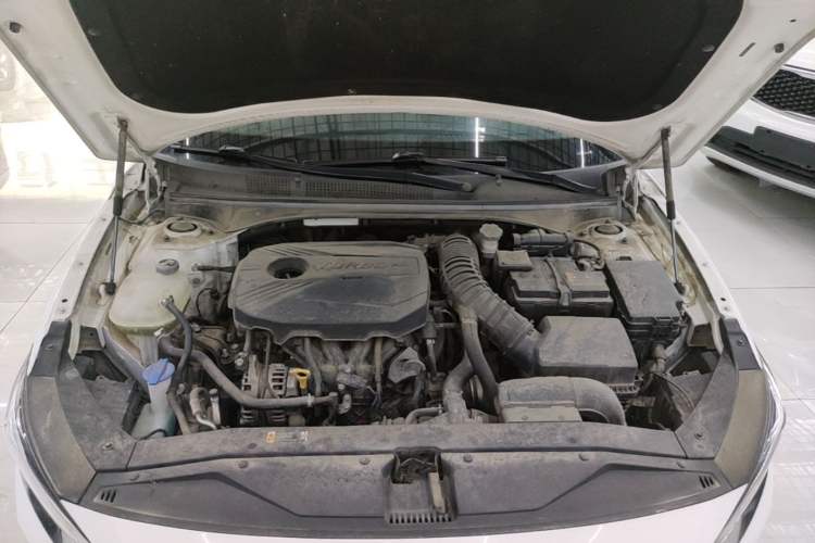Used Hyundai Lafesta 2019 280TGDi Smart Speed Version China VI Standard Engine Bay