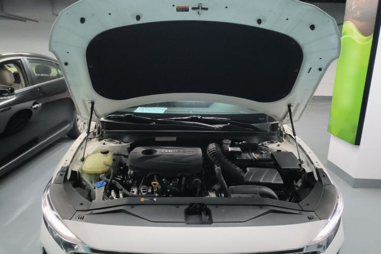 Used Hyundai Lafesta 2019 280TGDi Smart Speed Version China VI Standard Engine Bay