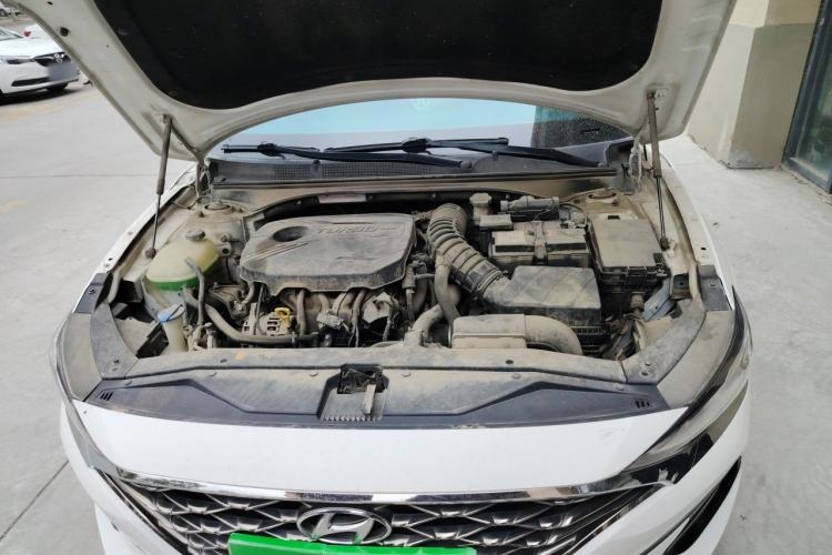 Used Hyundai Lafesta 2019 280TGDi Smart Speed Version China VI Standard Engine Bay
