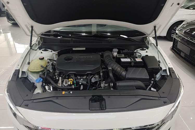 Used Hyundai Lafesta 2019 280TGDi Sport Edition China VI Engine Bay