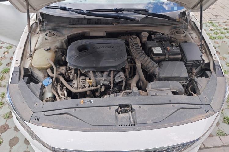 Used Hyundai Lafesta 2019 280TGDi Smart Speed Version China VI Standard Engine Bay