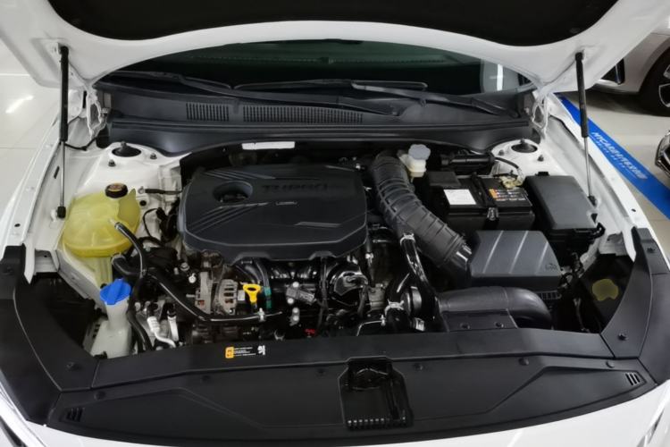 Used Hyundai Lafesta 2019 280TGDi Sport Edition China VI Engine Bay