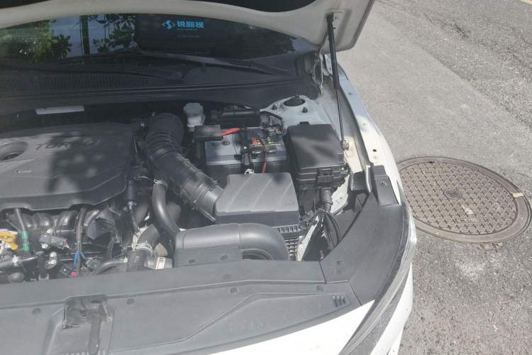 Used Hyundai Lafesta 2019 280TGDi Smart Speed Version China VI Standard Engine Bay Left