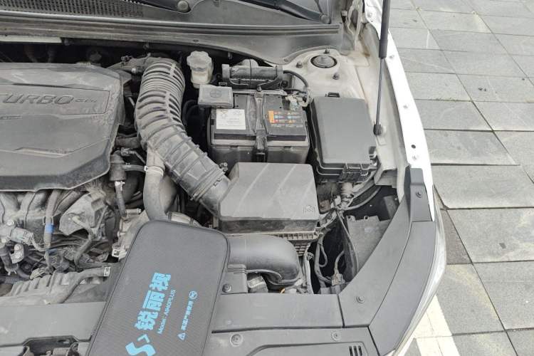 Used Hyundai Lafesta 2019 280TGDi Smart Speed Version China VI Standard Engine Bay Left