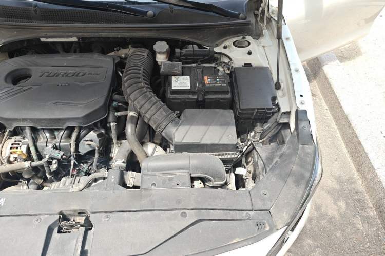 Used Hyundai Lafesta 2019 280TGDi Smart Speed Version China VI Standard Engine Bay Left