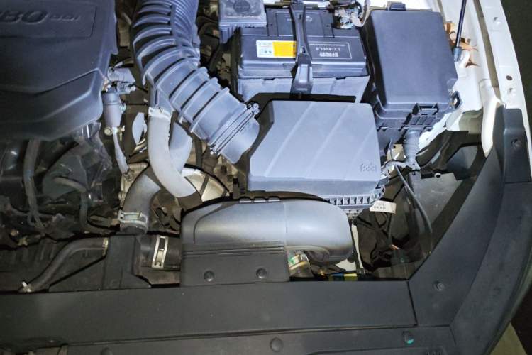 Used Hyundai Lafesta 2019 280TGDi Smart Speed Version China VI Standard Engine Bay Left