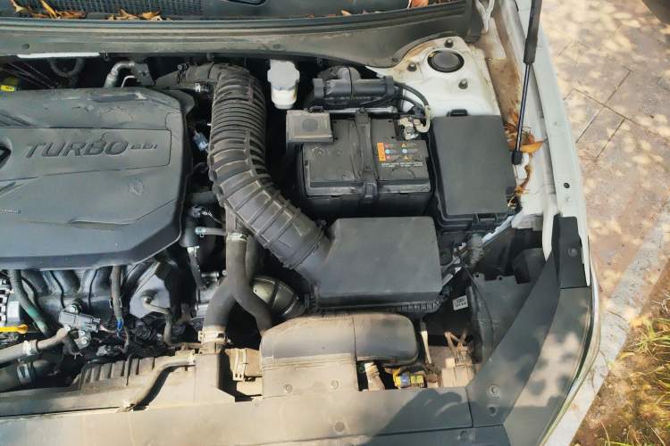 Used Hyundai Lafesta 2019 280TGDi Smart Speed Version China VI Standard Engine Bay Left