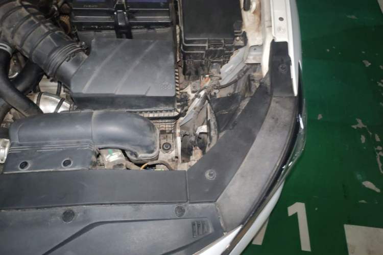 Used Hyundai Lafesta 2019 280TGDi Smart Speed Version China VI Standard Engine Bay Left