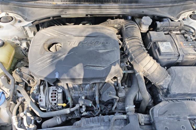 Used Hyundai Lafesta 2019 240TGDi Comfort Edition China VI Standard Engine Bay